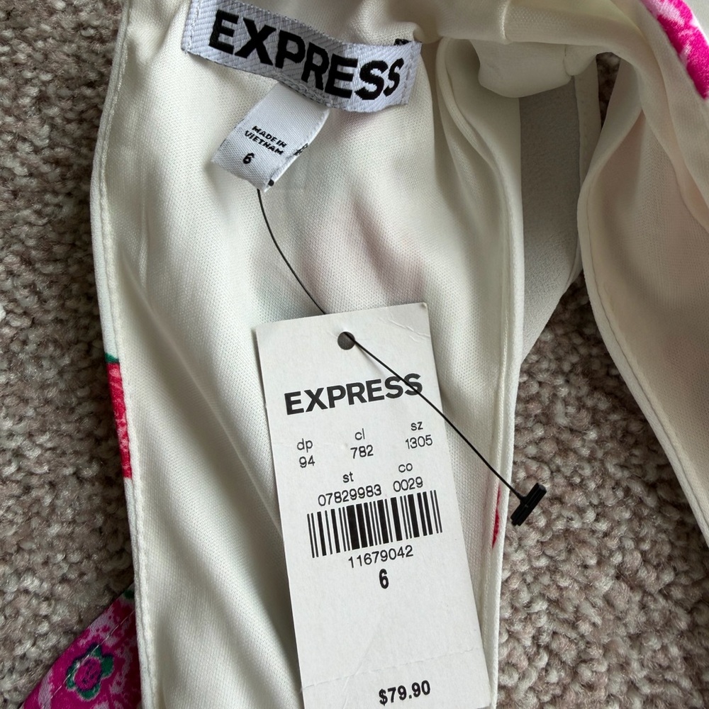 Express Floral Ruffle Dress - Picture 4 of 5